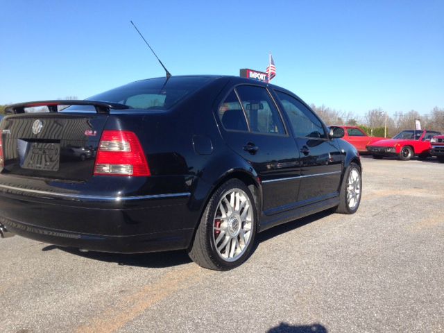 2005 Volkswagen Jetta Ml500 4matic 4dr 5.0L AWD SUV