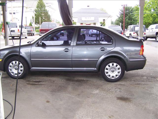 2005 Volkswagen Jetta S Sedan