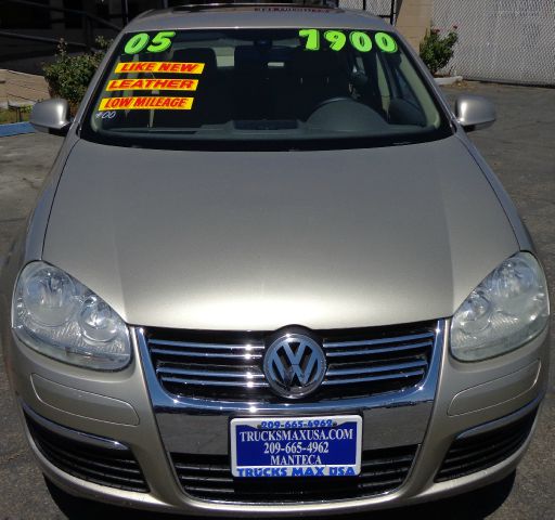 2005 Volkswagen Jetta Reg Cab 135.5 WB 4WD DRW