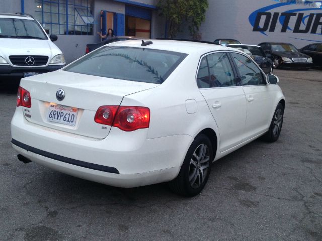 2005 Volkswagen Jetta Limited Wagon