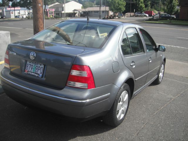 2005 Volkswagen Jetta EXV6 AT Leather