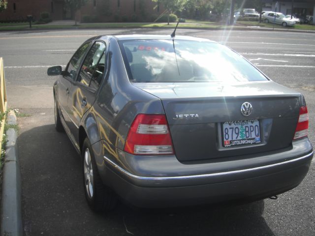 2005 Volkswagen Jetta EXV6 AT Leather