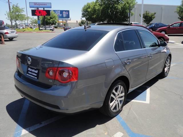 2005 Volkswagen Jetta Reg Cab 118 WB