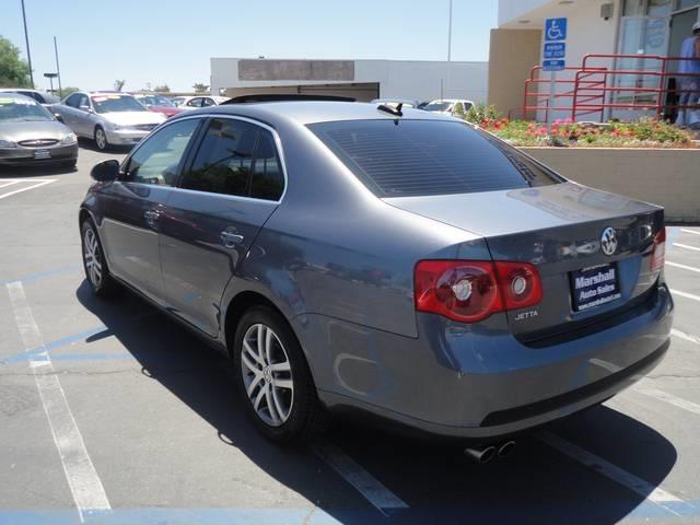 2005 Volkswagen Jetta Reg Cab 118 WB