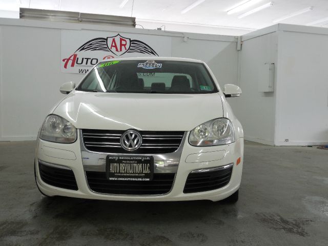 2006 Volkswagen Jetta Reg Cab 135.5 WB 4WD DRW