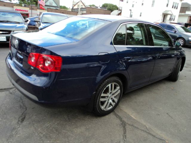 2006 Volkswagen Jetta Reg Cab 135.5 WB 4WD DRW