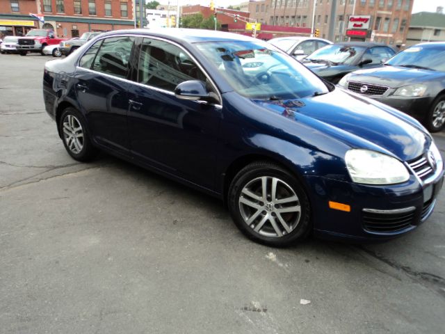 2006 Volkswagen Jetta Reg Cab 135.5 WB 4WD DRW