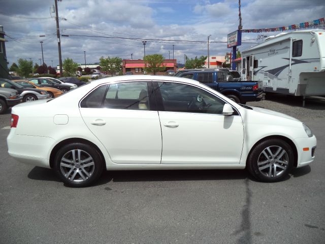 2006 Volkswagen Jetta 4dr 2.9L Twin Turbo AWD SUV