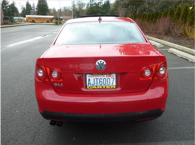 2006 Volkswagen Jetta AWD Luxury Sport