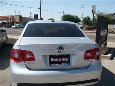 2006 Volkswagen Jetta Hard Top Convertible 2D