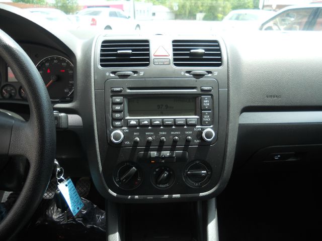 2006 Volkswagen Jetta CD With MP3