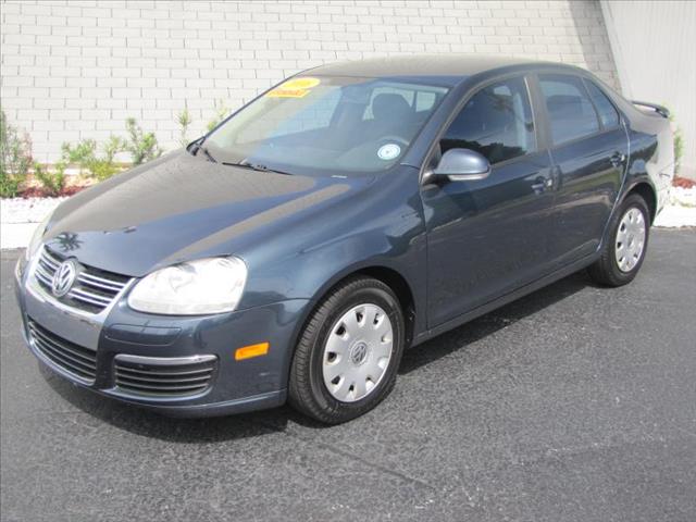 2006 Volkswagen Jetta 4DR SDN LE V6 AT