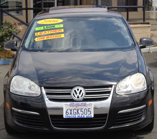 2006 Volkswagen Jetta Reg Cab 135.5 WB 4WD DRW