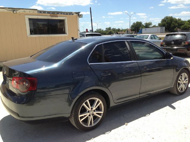 2006 Volkswagen Jetta Touring PKG RES W/nav