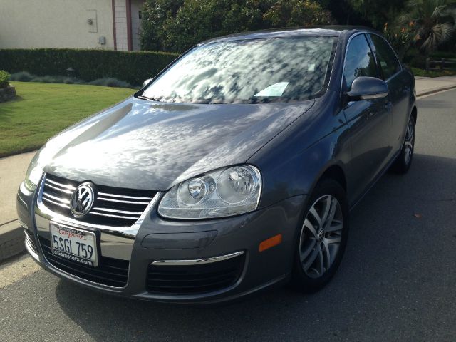 2006 Volkswagen Jetta Reg Cab 135.5 WB 4WD DRW