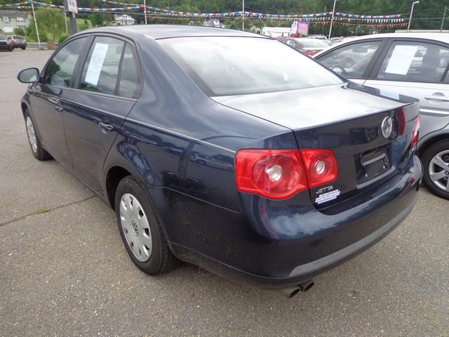 2006 Volkswagen Jetta 4DR SDN LE V6 AT