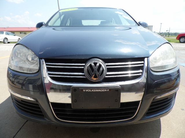 2006 Volkswagen Jetta Reg Cab 135.5 WB 4WD DRW