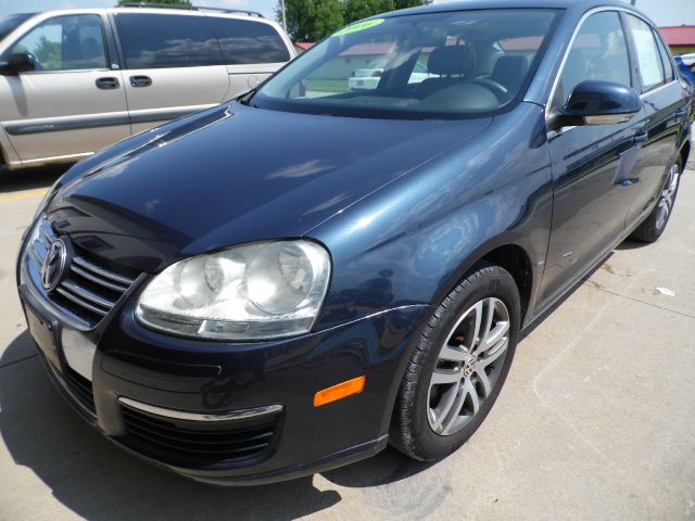 2006 Volkswagen Jetta Reg Cab 135.5 WB 4WD DRW