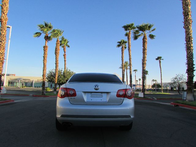 2006 Volkswagen Jetta Touring PKG RES W/nav