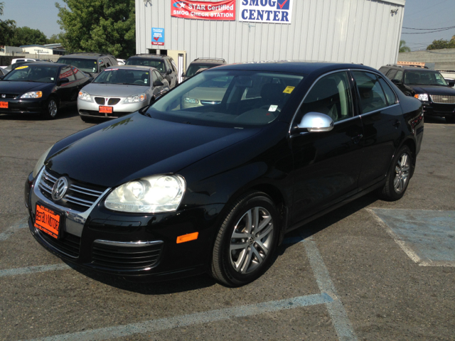 2006 Volkswagen Jetta Reg Cab 135.5 WB 4WD DRW