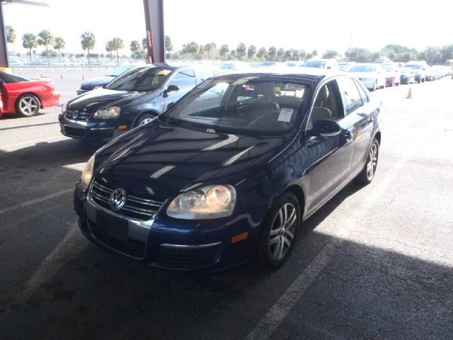 2006 Volkswagen Jetta Reg Cab 135.5 WB 4WD DRW