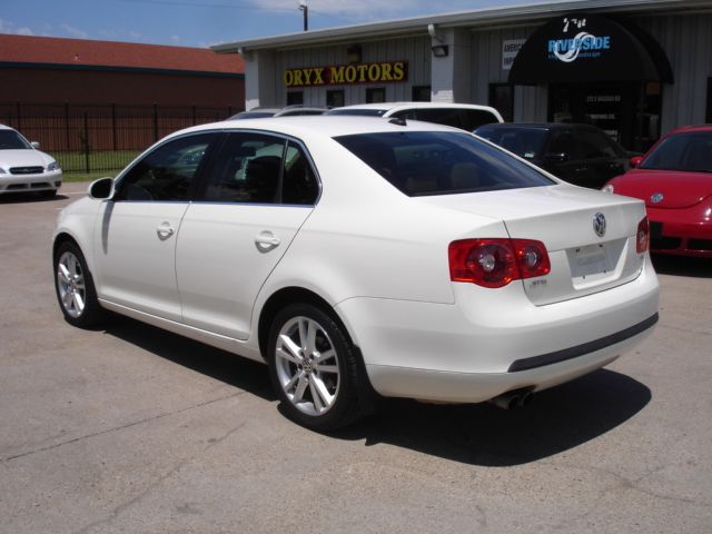 2007 Volkswagen Jetta Carrera 20 Vossen Wheels MINT