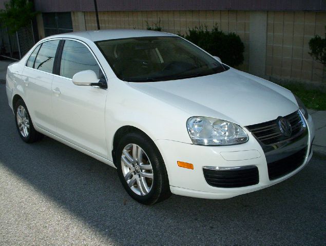 2007 Volkswagen Jetta Reg Cab 112 WB 4WD SLT