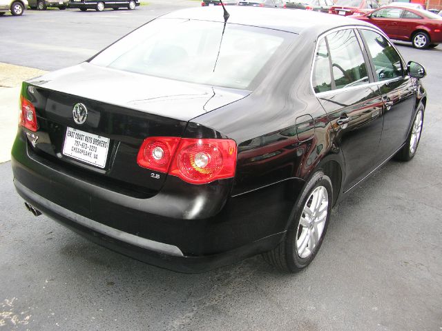 2007 Volkswagen Jetta Supercharged Notchback