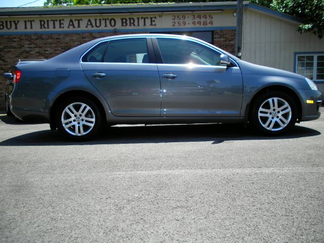 2007 Volkswagen Jetta QUAD CAB Sport 1500 Down