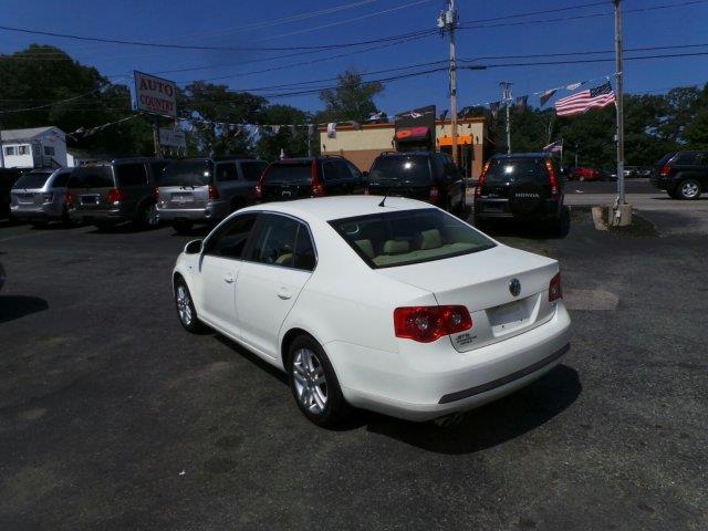 2007 Volkswagen Jetta Supercharged Notchback