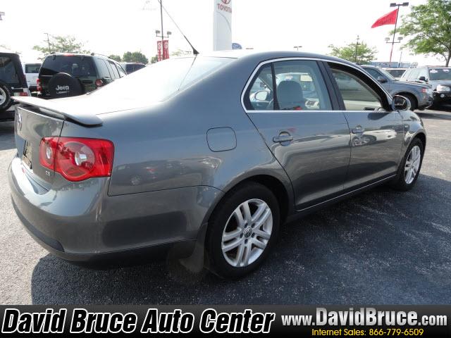 2007 Volkswagen Jetta AWD Luxury Sport