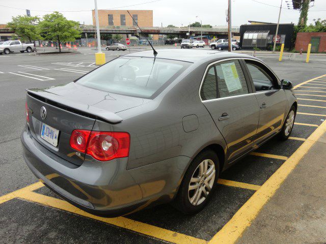 2007 Volkswagen Jetta Supercharged Notchback