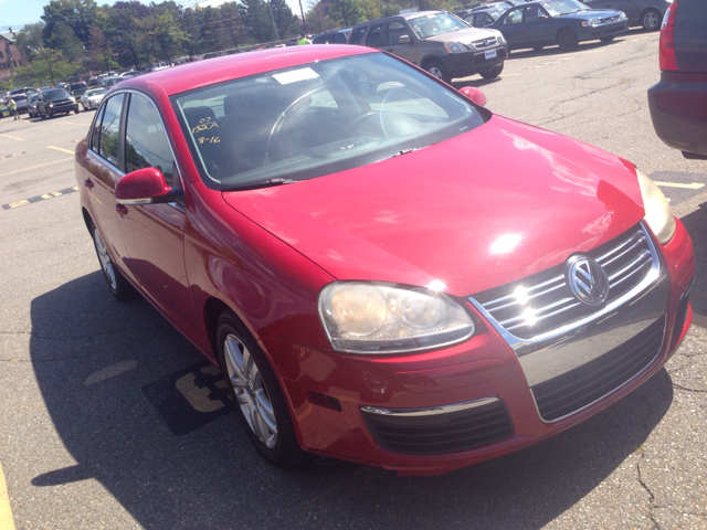 2007 Volkswagen Jetta Reg Cab 112 WB 4WD SLT