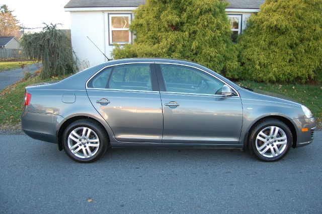 2007 Volkswagen Jetta Supercharged Notchback