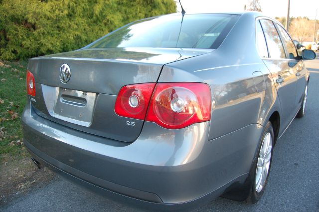 2007 Volkswagen Jetta Supercharged Notchback