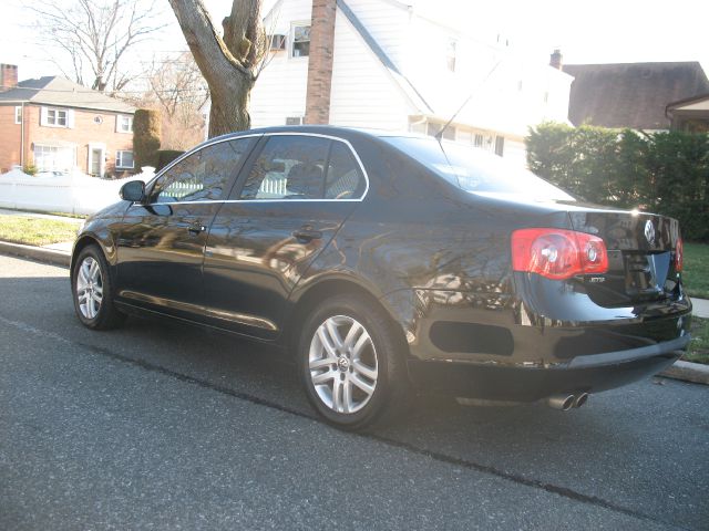 2007 Volkswagen Jetta Touring W/res W/navi