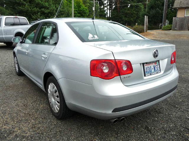 2007 Volkswagen Jetta Touring PKG RES W/nav