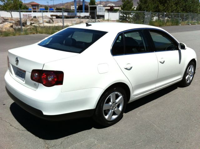 2008 Volkswagen Jetta Supercharged Notchback