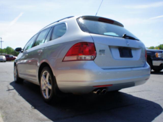 2009 Volkswagen Jetta SEL Front-wheel Drive