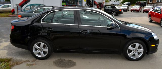 2009 Volkswagen Jetta Supercharged Notchback