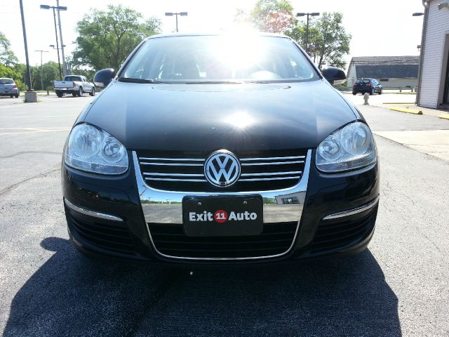 2009 Volkswagen Jetta Supercharged Notchback