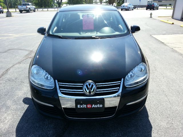 2009 Volkswagen Jetta Supercharged Notchback