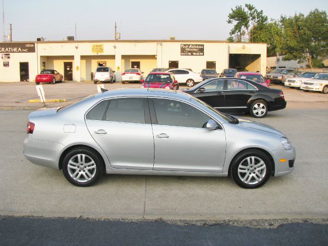 2009 Volkswagen Jetta CD With MP3