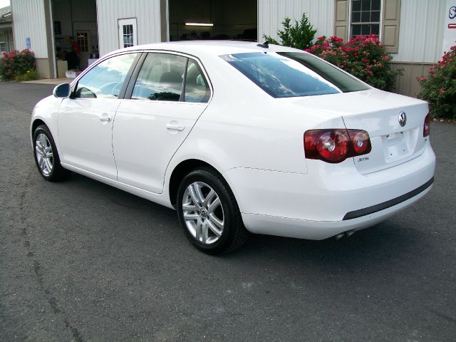 2009 Volkswagen Jetta CD With MP3