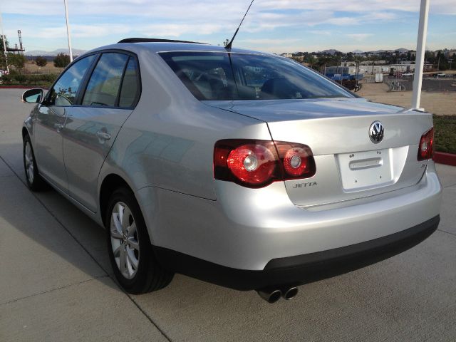 2010 Volkswagen Jetta 128i Premium PKG CPE Coupe