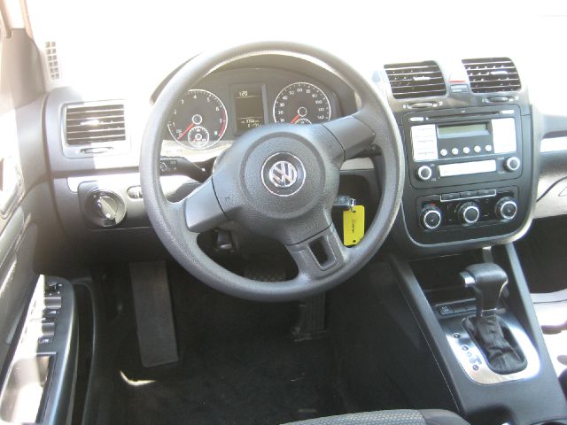 2010 Volkswagen Jetta XR