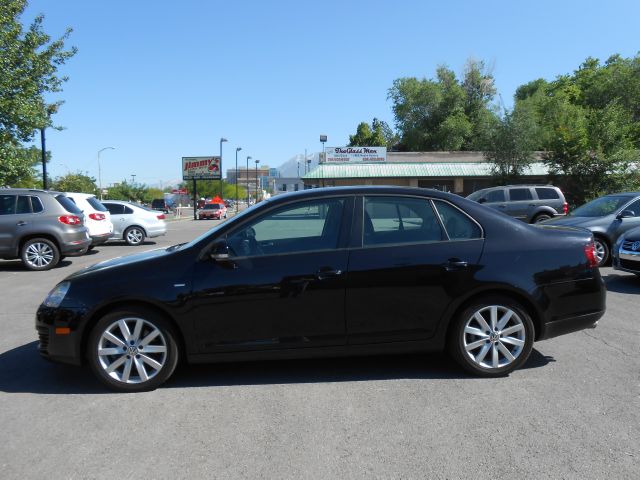 2010 Volkswagen Jetta Touring W/res W/navi