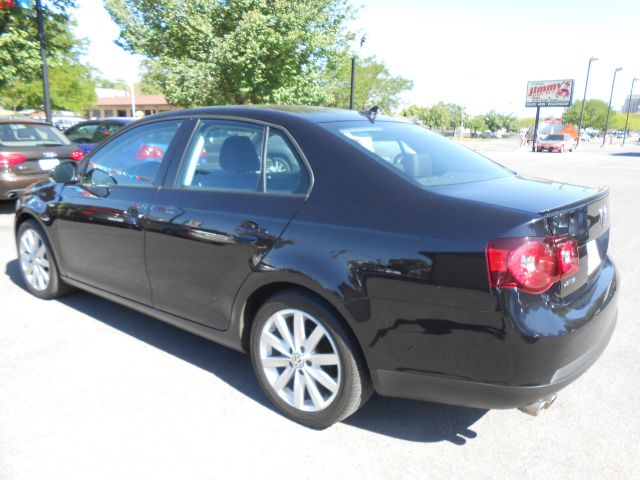 2010 Volkswagen Jetta Touring W/res W/navi