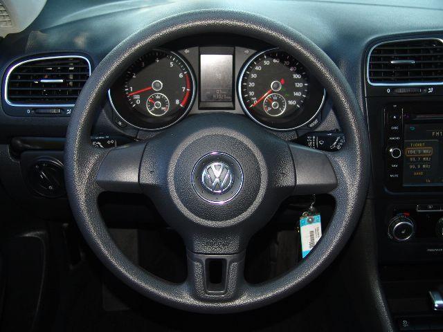 2010 Volkswagen Jetta AVEO LS