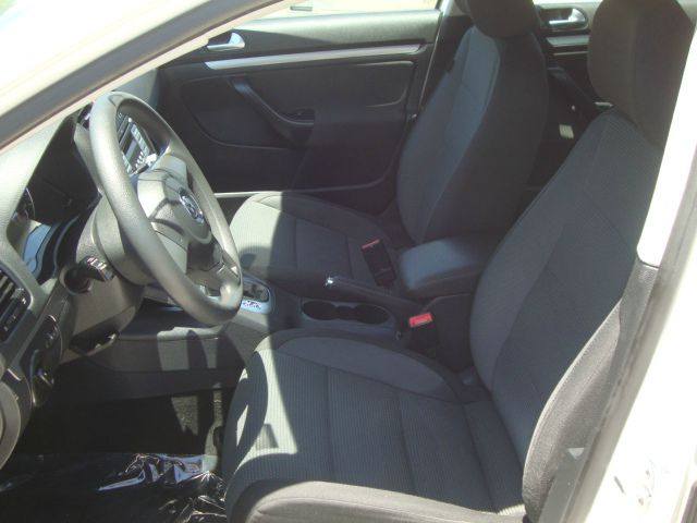 2010 Volkswagen Jetta XR